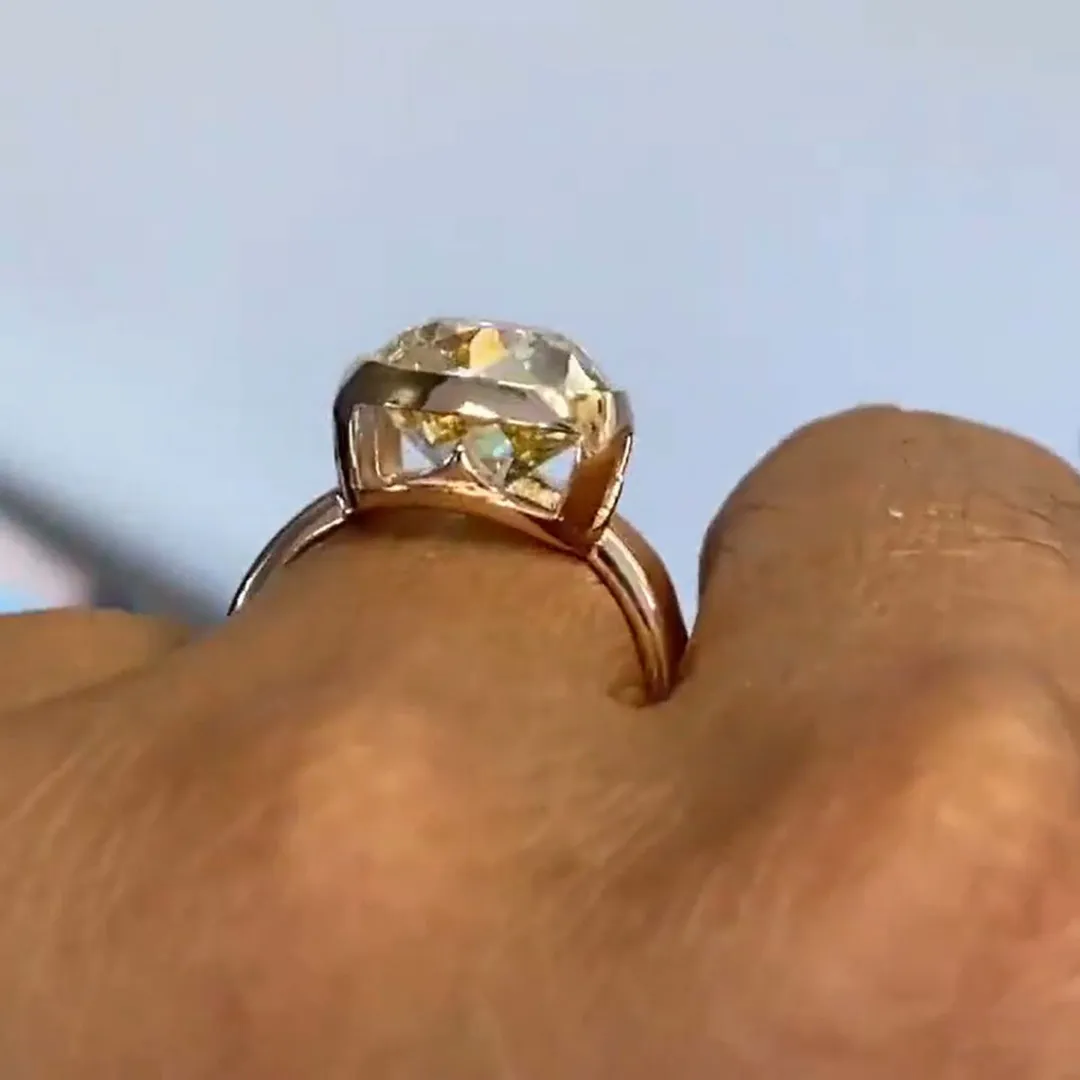 /public/photos/live/Old Mine Cut Cushion Moissanite Solitaire Petite Ring 540 (2).webp